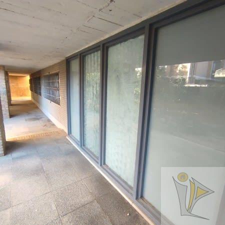 Venta de local comercial en Granada