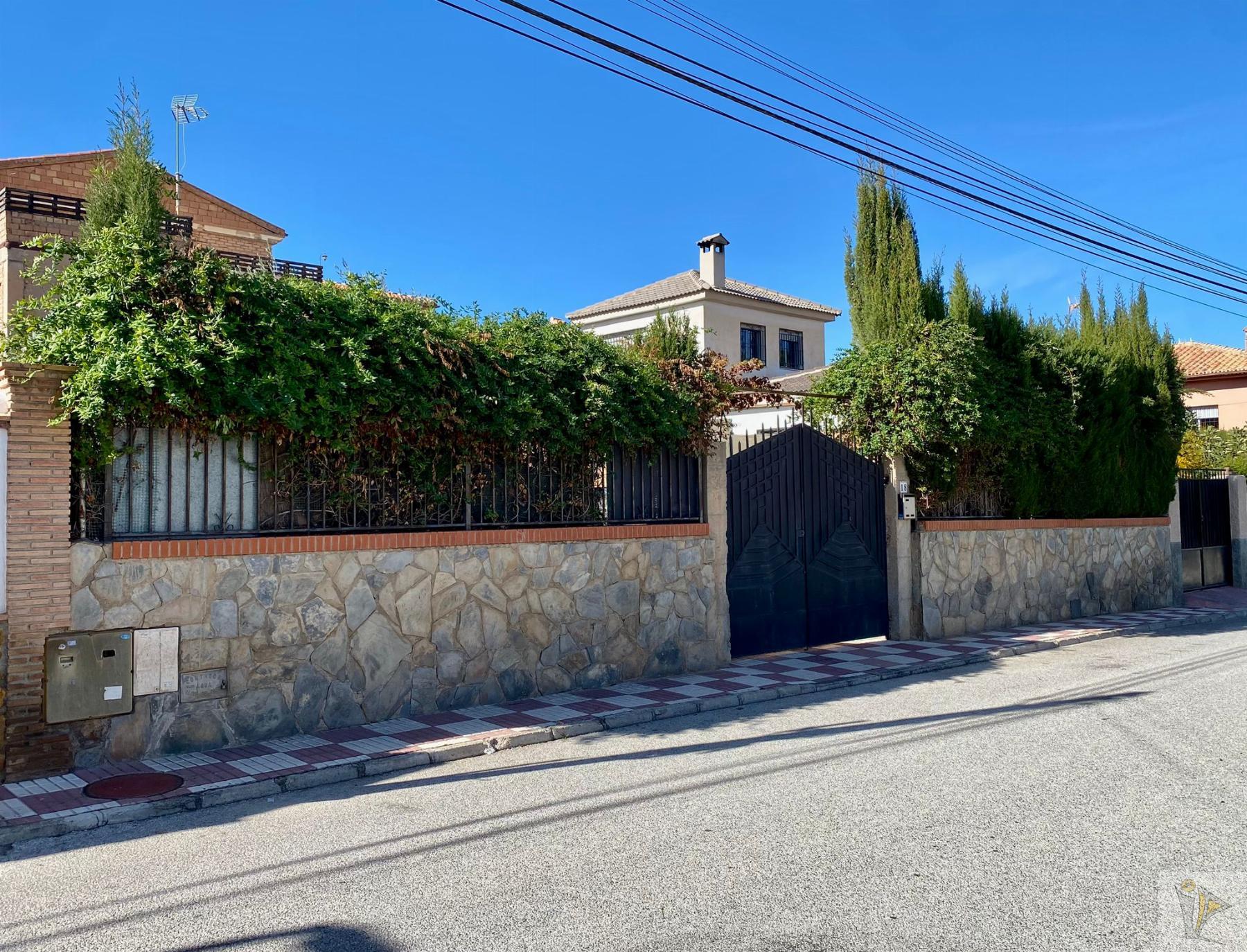 For sale of chalet in Otura