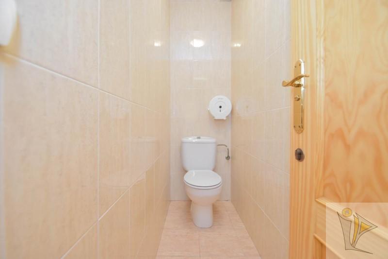 For sale of commercial in Las Gabias