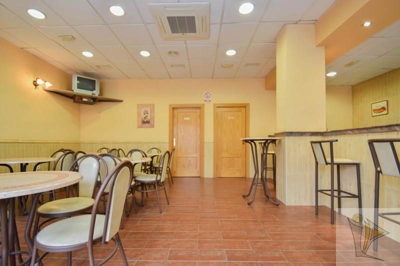 For sale of commercial in Las Gabias