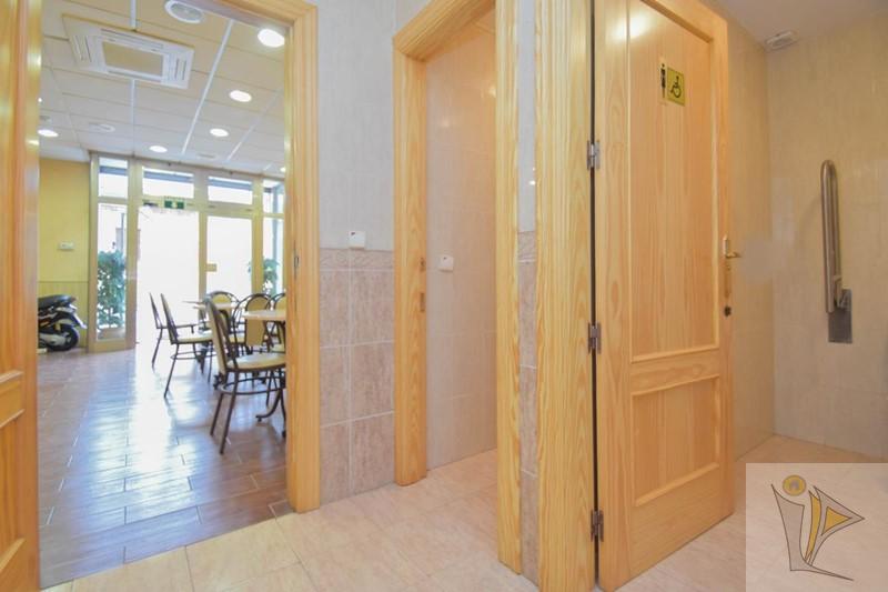 For sale of commercial in Las Gabias