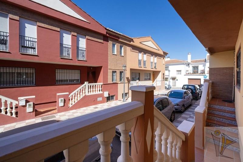 For sale of house in La Zubia