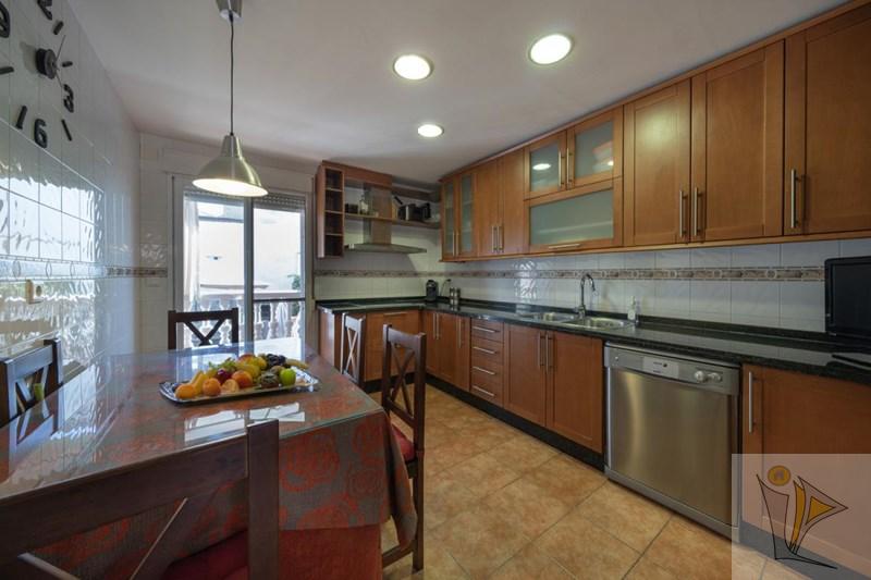 For sale of house in La Zubia