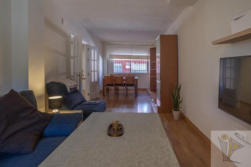 For sale of house in La Zubia