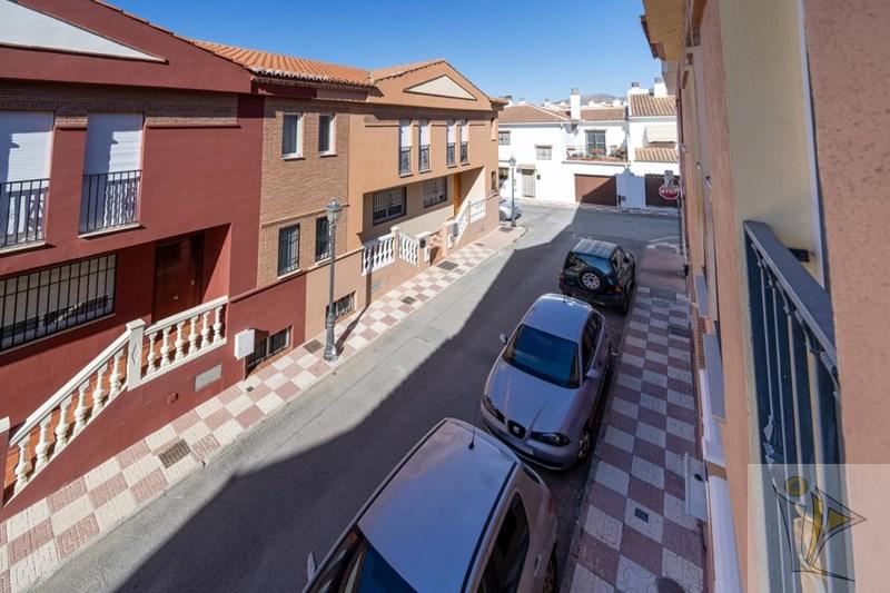 For sale of house in La Zubia