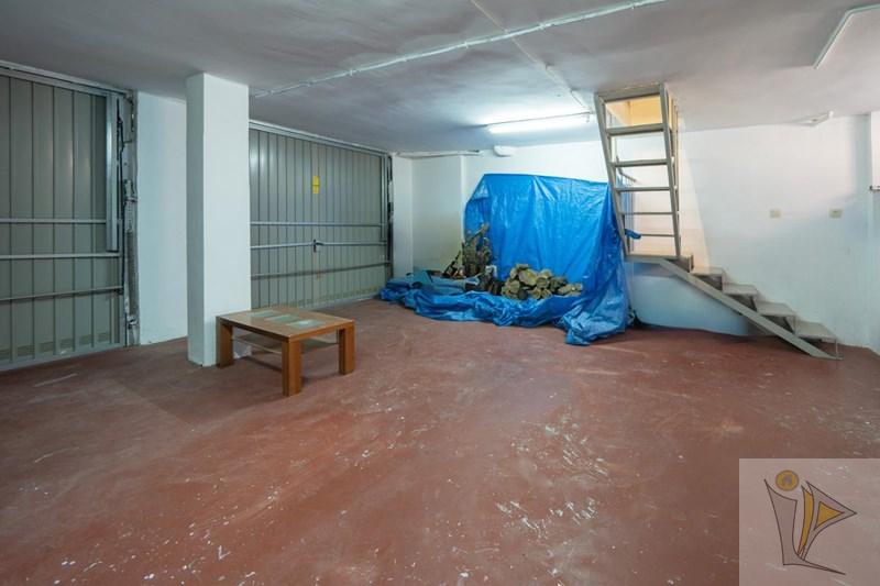 For sale of house in La Zubia