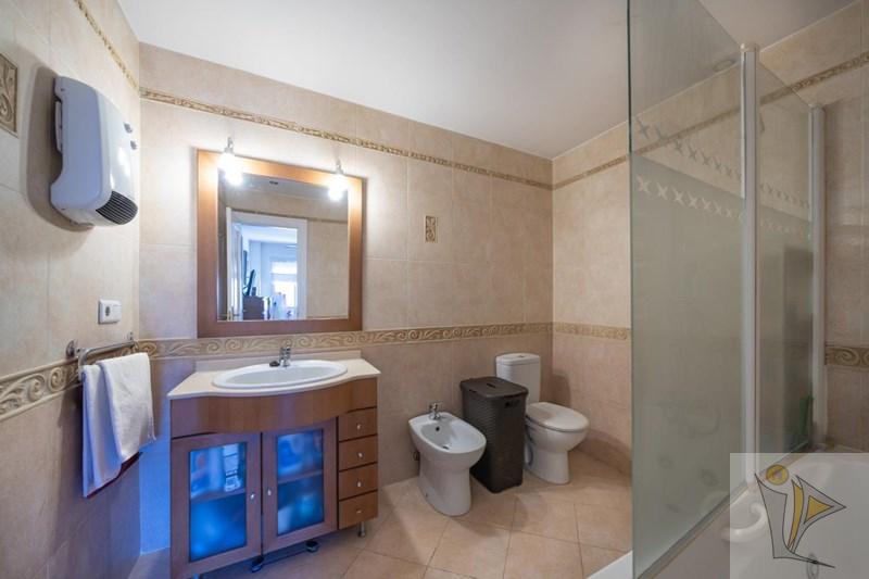For sale of house in La Zubia