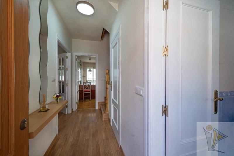 For sale of house in La Zubia