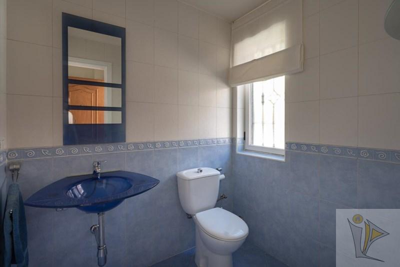 For sale of house in La Zubia