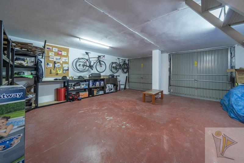 For sale of house in La Zubia