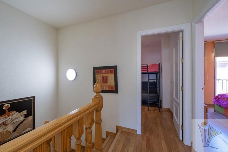 For sale of house in La Zubia