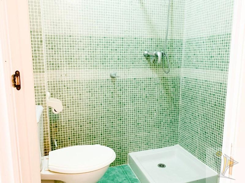 For sale of flat in Granada
