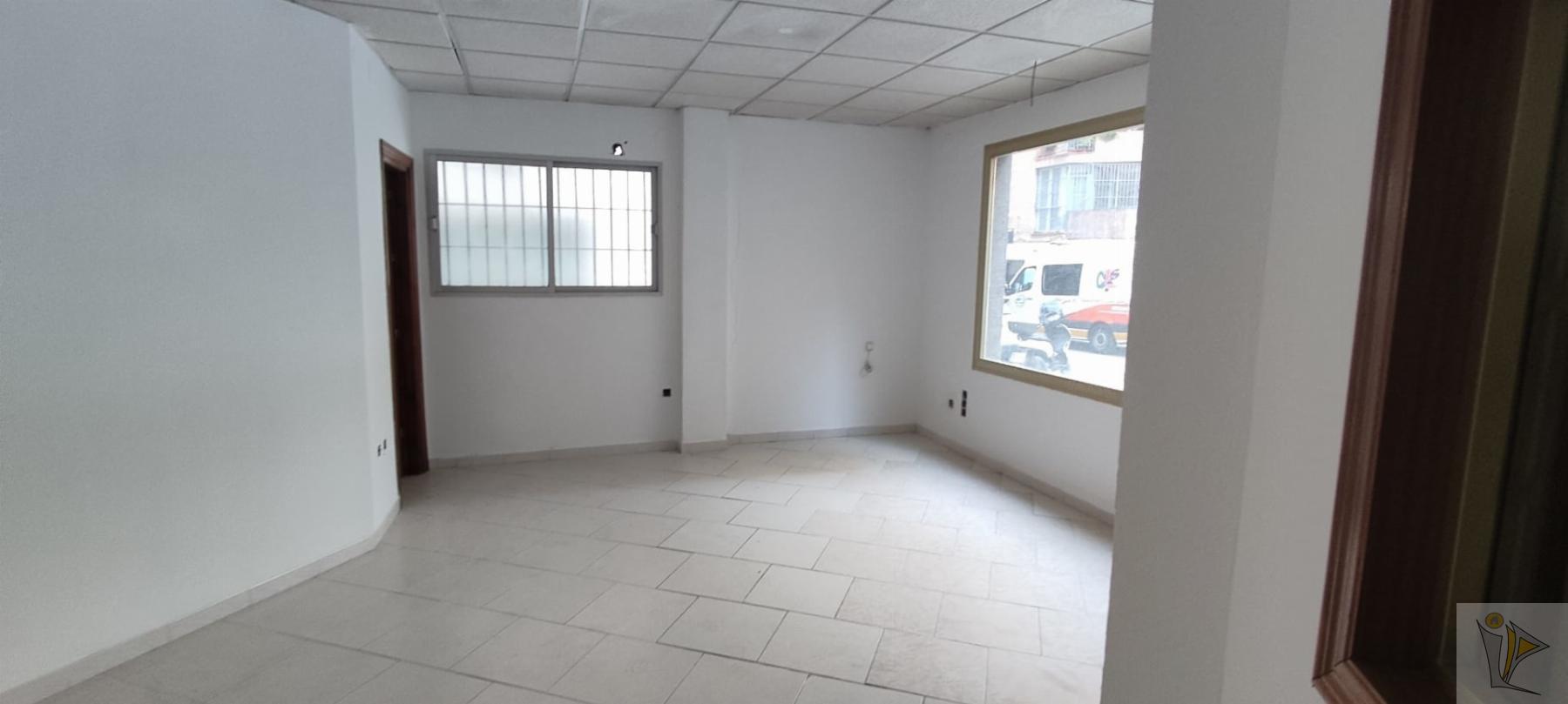 Venta de local comercial en Granada