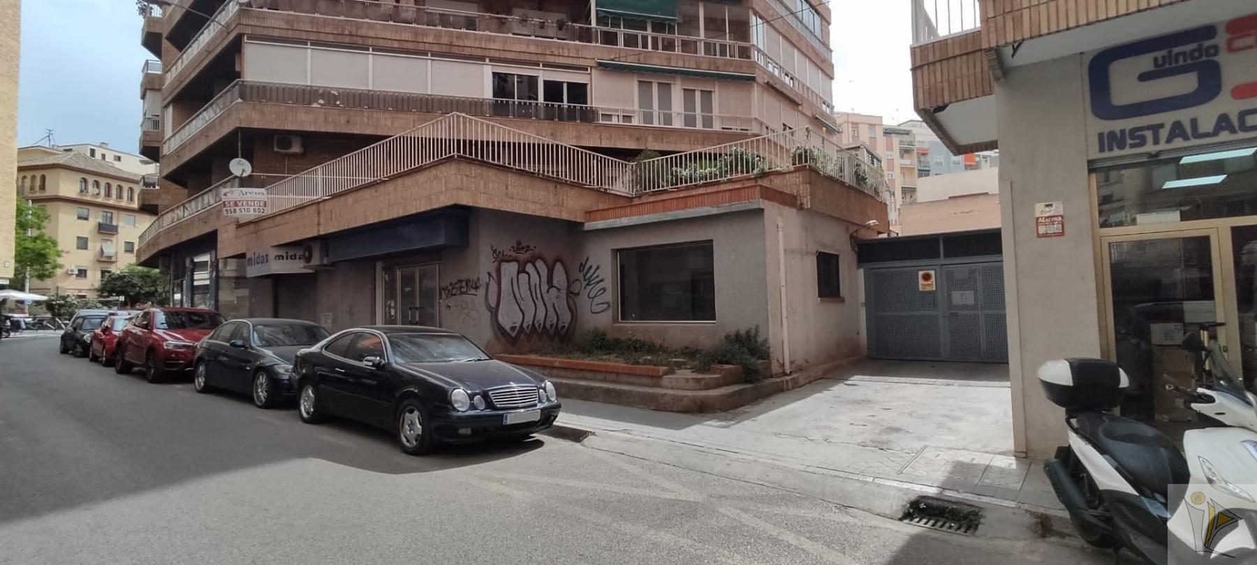 Venta de local comercial en Granada