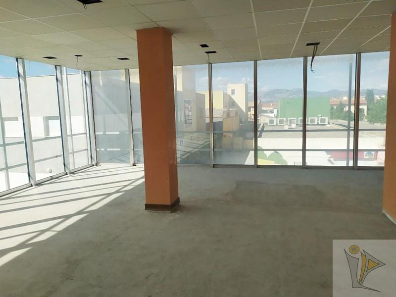 For sale of commercial in Híjar