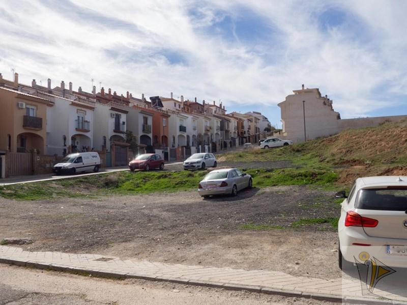 For sale of land in Otura