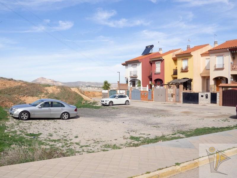 For sale of land in Otura