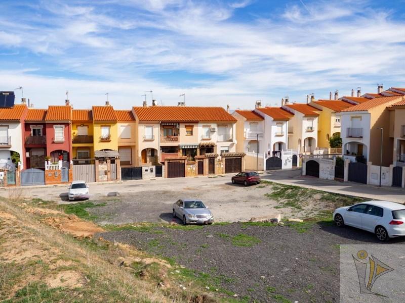 For sale of land in Otura