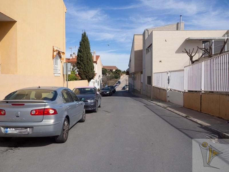 For sale of land in Otura