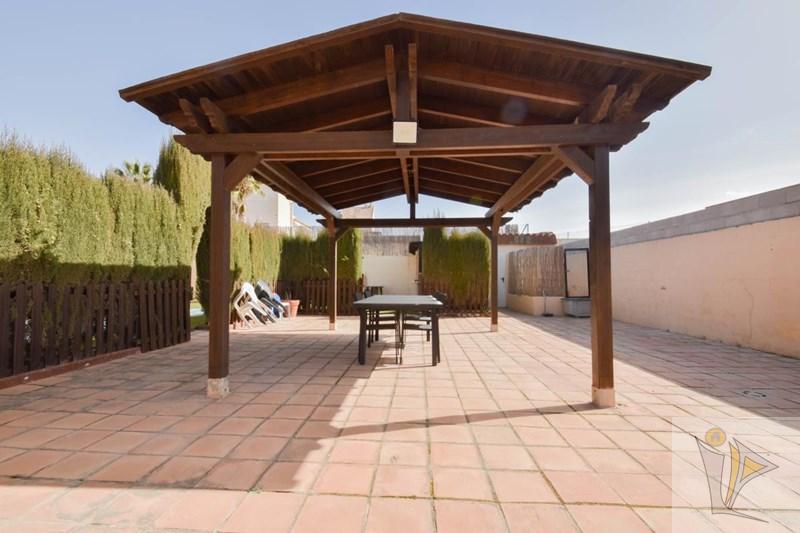 Venta de chalet en Alhendín