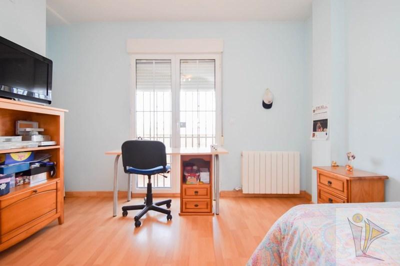 Venta de chalet en Alhendín