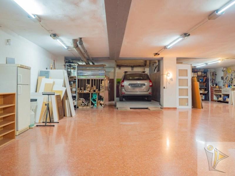 Venta de local comercial en Granada