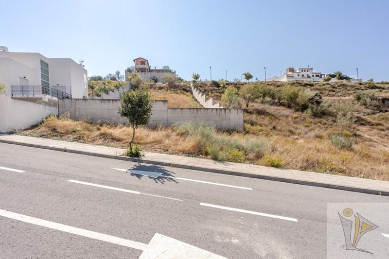 For sale of land in La Zubia
