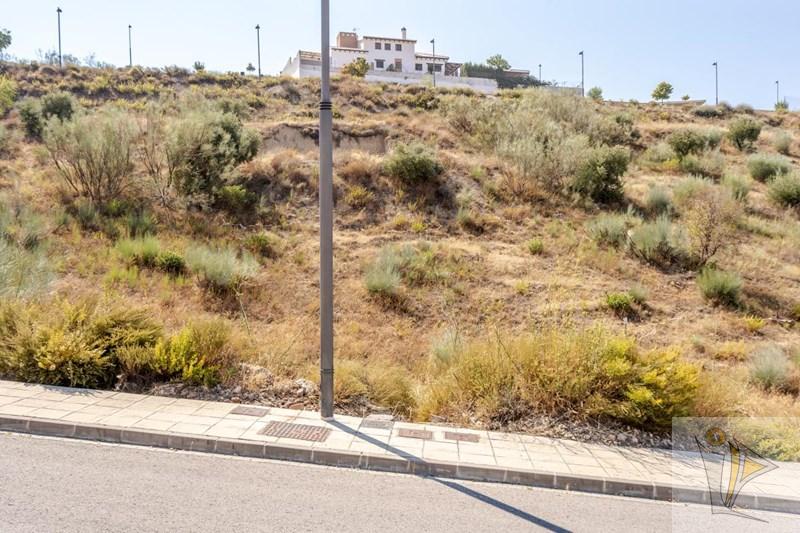 For sale of land in La Zubia
