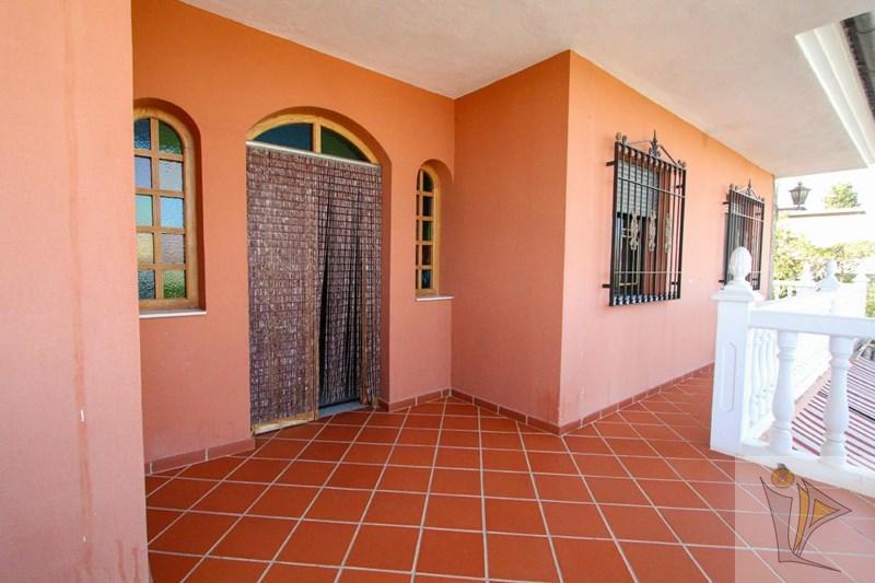 For sale of chalet in Atarfe
