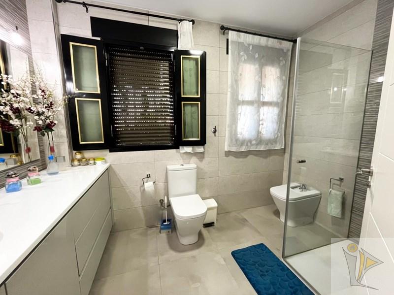 For sale of chalet in Atarfe