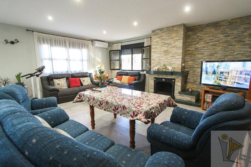 For sale of chalet in Atarfe