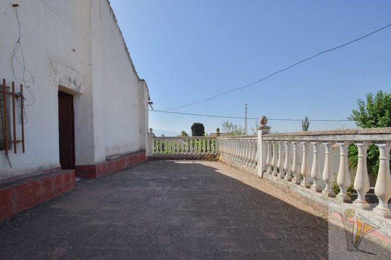 For sale of house in Pinos Puente