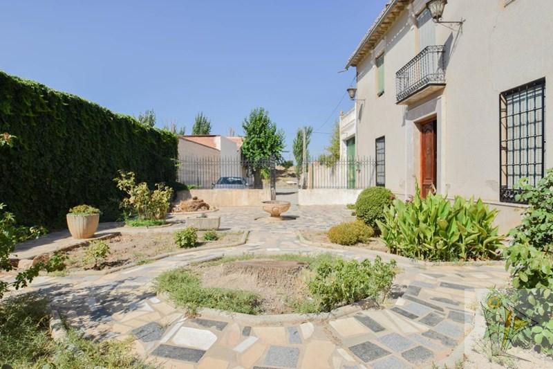 For sale of house in Pinos Puente