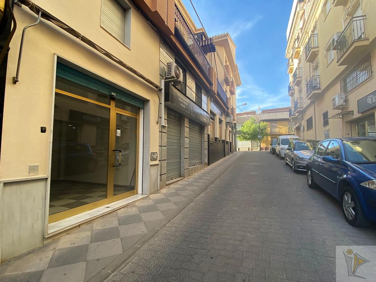 For sale of commercial in Atarfe