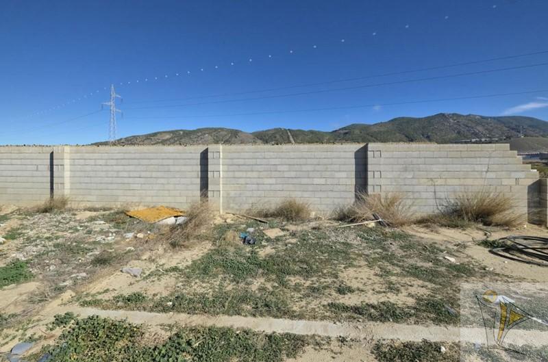 Venta de finca rústica en Padul