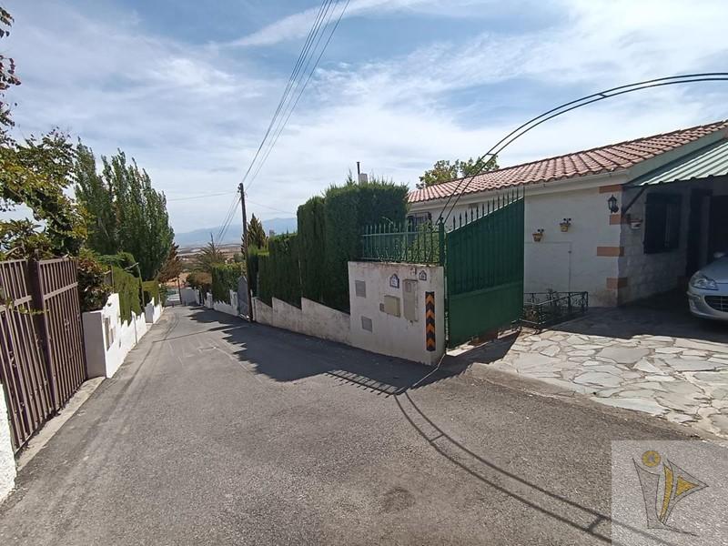 For sale of house in Ventas de Huelma