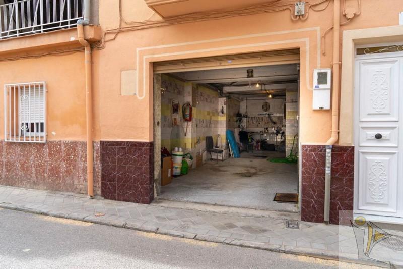 For sale of house in Granada