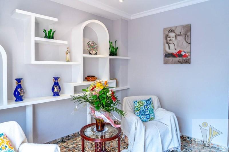 For sale of house in Granada