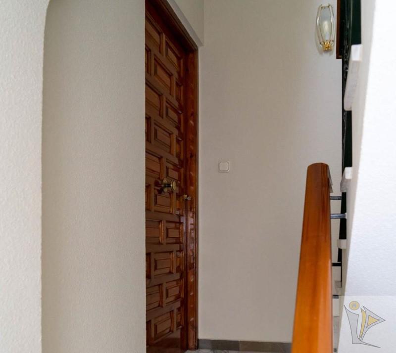 For sale of house in Granada