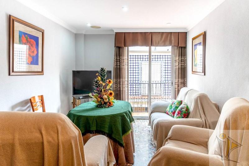 For sale of house in Granada