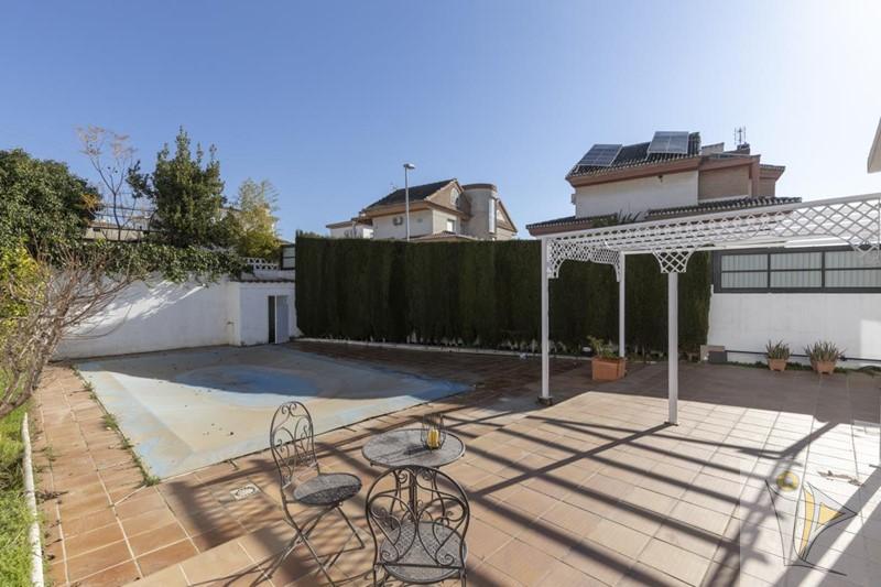 Venta de chalet en Albolote