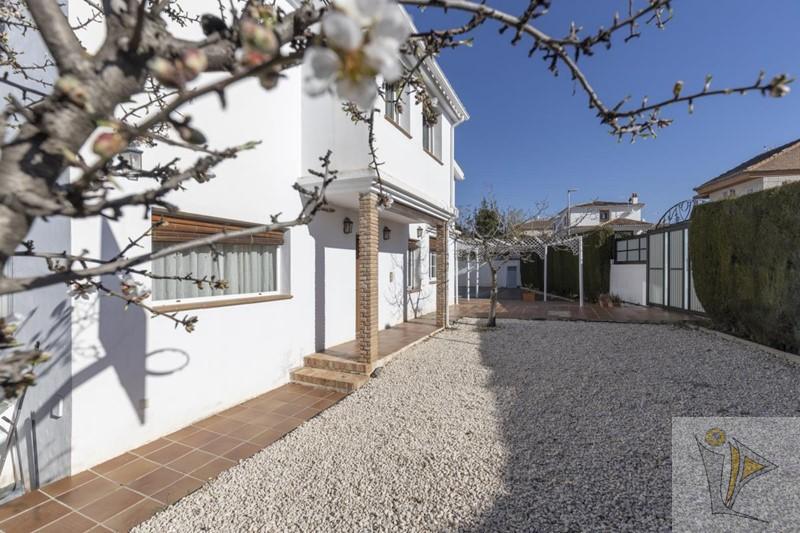 Venta de chalet en Albolote