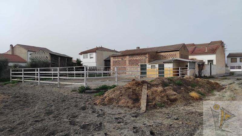 For sale of rural property in Fuente Vaqueros
