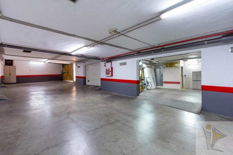 For sale of house in Granada