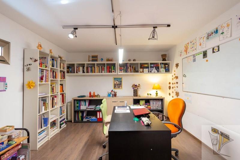 For sale of house in Granada