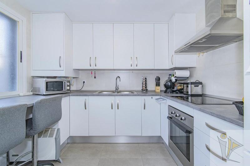 For sale of house in Huétor Vega