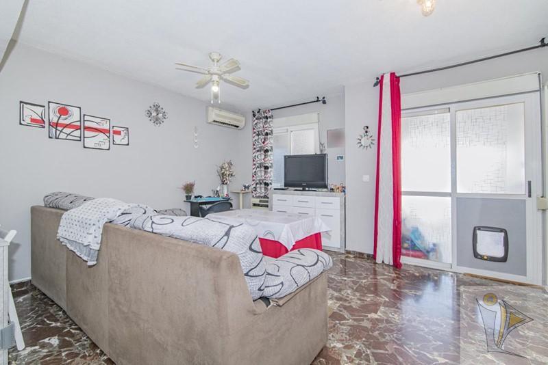 For sale of house in Huétor Vega