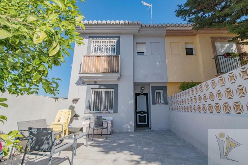 For sale of house in Huétor Vega