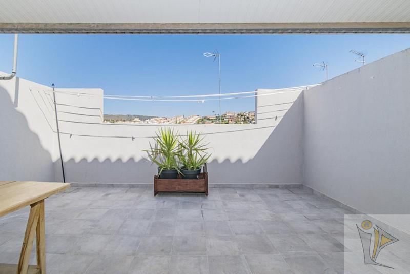 For sale of house in Huétor Vega