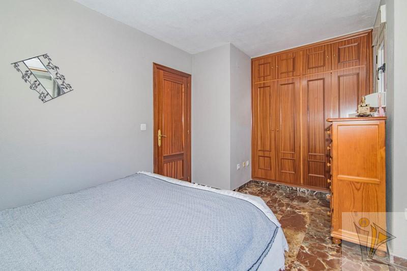 For sale of house in Huétor Vega